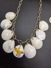 Load image into Gallery viewer, 1940s Rare World War Two Shell USAAF Hand Painted Necklace and Bracelet Set