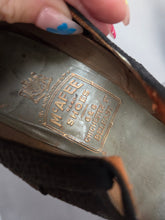 Load image into Gallery viewer, 1920s Black Fabric Shoes With Rhinestone Button
