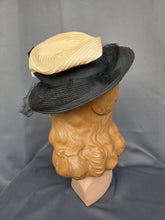 Load image into Gallery viewer, 1940s Black and Cream Straw/Raffia Tilt Hat