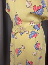 Load image into Gallery viewer, 1940s Acid Yellow, Black, White, Beige, Pink and Blue Novelty Print Leaf Dress