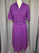 Load image into Gallery viewer, 1940s Rich Purple Zip Front Dress