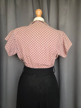 Load image into Gallery viewer, 1940s Pink Checked And Black Colour Block Dress