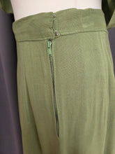 Load image into Gallery viewer, 1940s Dark Chartreuse Summer Suit