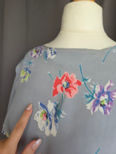 Load image into Gallery viewer, 1940s Pale Grey Multicoloured Flower Dress
