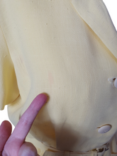 Load image into Gallery viewer, 1940s Yellow Linen Dress With Brown Detailing and Pockets