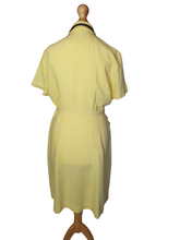 Load image into Gallery viewer, 1940s Yellow Linen Dress With Brown Detailing and Pockets