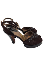 Load image into Gallery viewer, 1940s Brown Suede and Leather Flower Platform Shoes