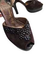 Load image into Gallery viewer, 1940s Brown Suede and Leather Flower Platform Shoes