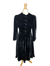 Load image into Gallery viewer, 1930s Black Soft Velvet Fit and Flare Coat