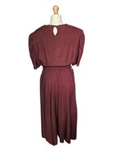 Load image into Gallery viewer, 1940s Tailor-made Burgundy Floral Dress With Velvet Buttons