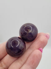 Load image into Gallery viewer, 1940s/1950s French AMAZING Purple and Cream Marbled Ball Bakelite Earrings
