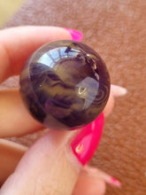 Load image into Gallery viewer, 1940s/1950s French AMAZING Purple and Cream Marbled Ball Bakelite Earrings
