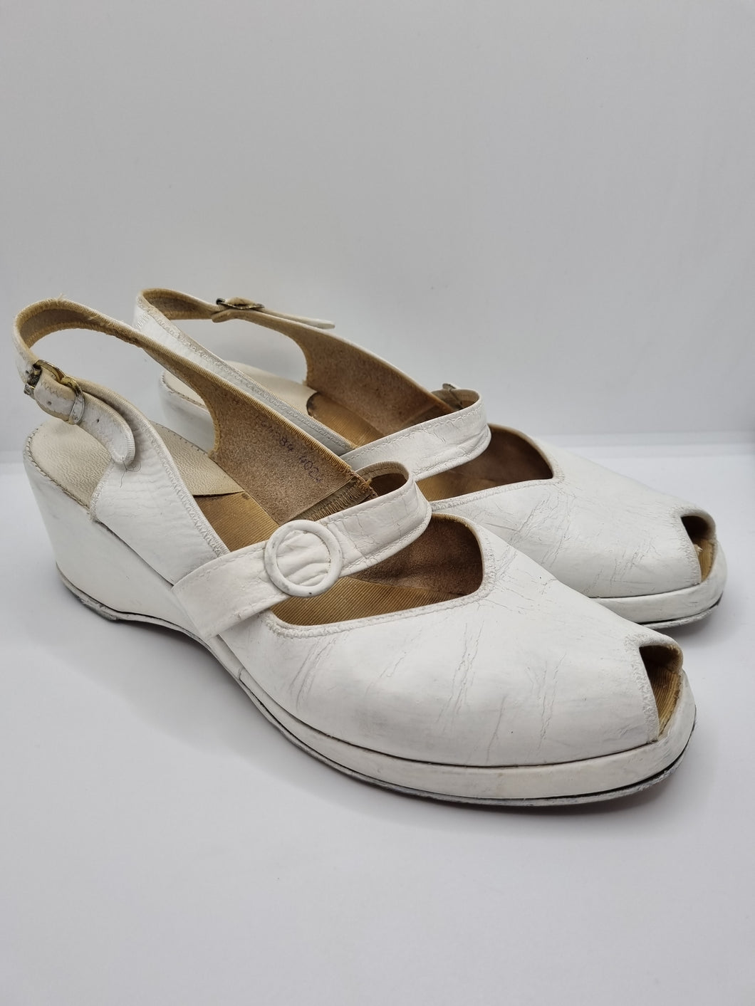 1940s White Leather Slingback Sandal Shoes