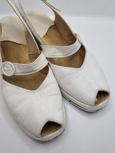 1940s White Leather Slingback Sandal Shoes