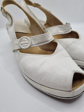 Load image into Gallery viewer, 1940s White Leather Slingback Sandal Shoes
