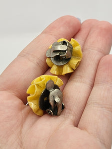1940s Yellow Celluloid Flower/Wavy Earrings