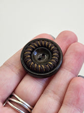 Load image into Gallery viewer, 1940s Black/Brown Threaded Buttons

