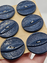 Load image into Gallery viewer, 1940s Deadstock Carded Blue Buttons
