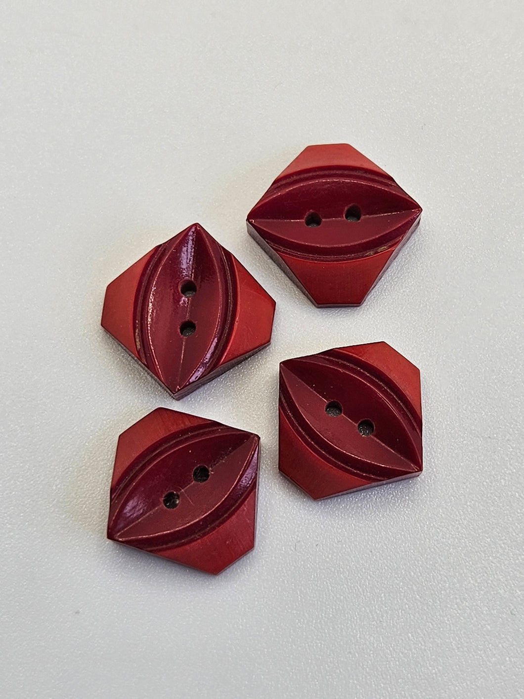 1940s Red Buttons