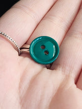 Load image into Gallery viewer, 1940s Emerald Green Buttons

