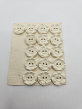 Load image into Gallery viewer, 1940s Deadstock Carded Cream Buttons
