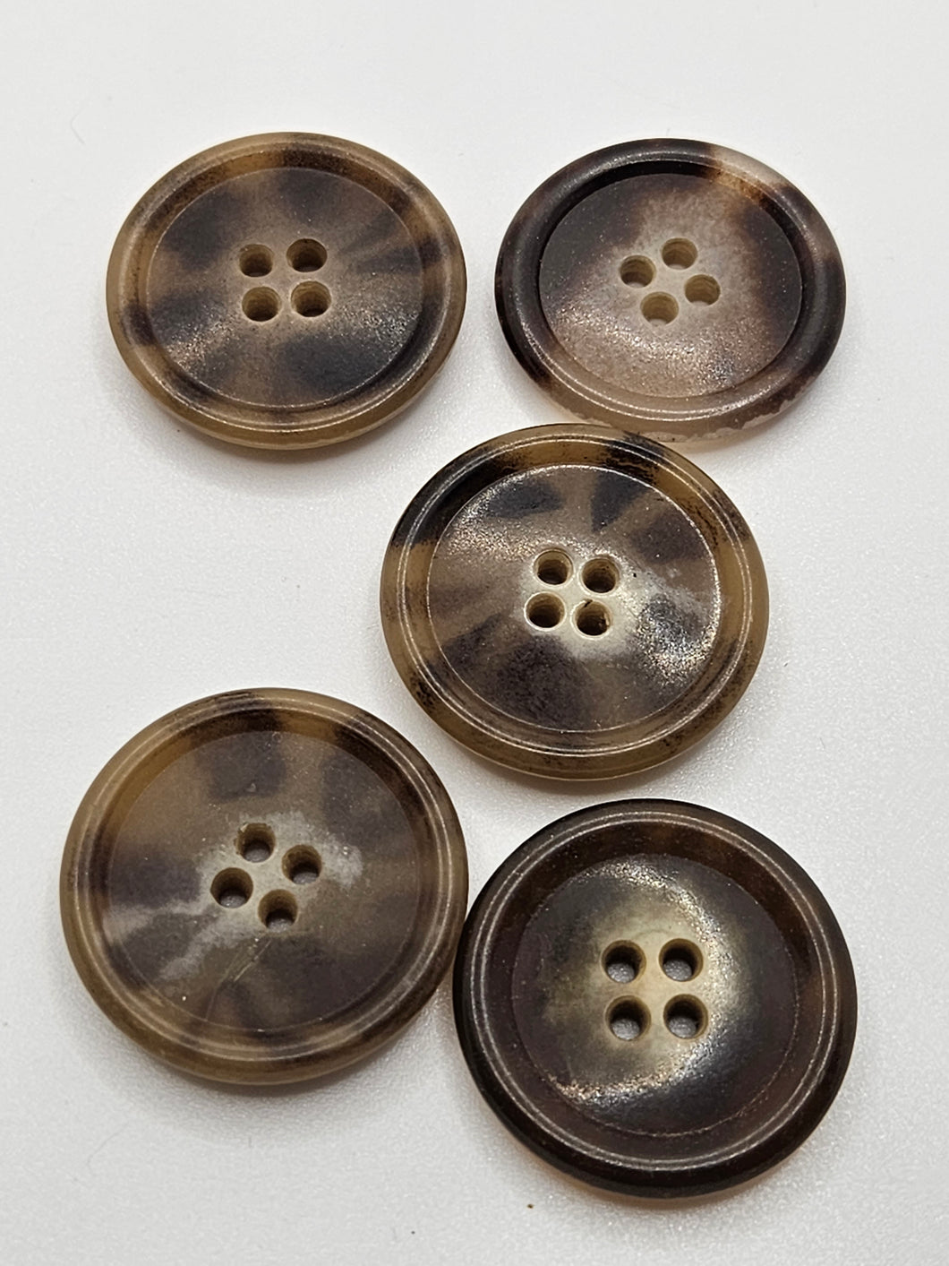 1940s Marbled Brown Buttons