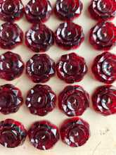Load image into Gallery viewer, 1940s Deadstock Carded Burgundy Flower Buttons
