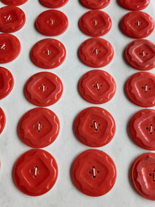 1940s Deadstock Carded Red Buttons