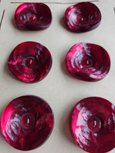 Load image into Gallery viewer, 1940s Deadstock Carded Dark Red Marbled Buttons
