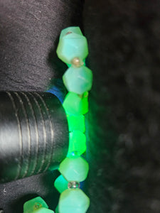 1930s Mint Green Uranium Glass Necklace