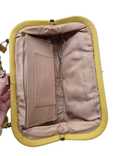 Load image into Gallery viewer, 1940s Acid Yellow Leather Bag
