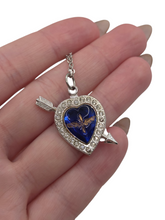 Load image into Gallery viewer, 1940s World War Two Rare USAAF Heart Necklace
