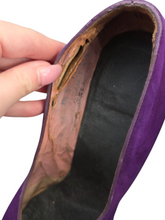 Load image into Gallery viewer, 1940s Bright Purple Court Suede Shoes
