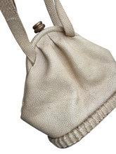 Load image into Gallery viewer, 1940s Mottled Cream/Beige Unusual Box Bag
