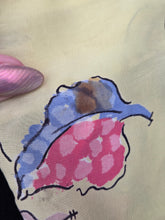 Load image into Gallery viewer, 1940s Acid Yellow, Black, White, Beige, Pink and Blue Novelty Print Leaf Dress
