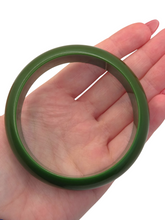 Load image into Gallery viewer, 1940s Dark Green Bakelite Bangle
