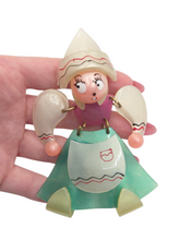 Load image into Gallery viewer, 1940s Coro Dutch Girl Nylon Brooch
