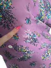 Load image into Gallery viewer, 1940s Lilac Multicoloured Flower Dress With White Buttons

