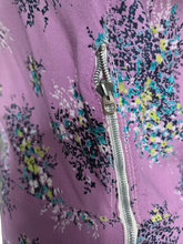 Load image into Gallery viewer, 1940s Lilac Multicoloured Flower Dress With White Buttons
