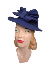 Load image into Gallery viewer, 1940s Bright Colbalt Blue Felt Hat
