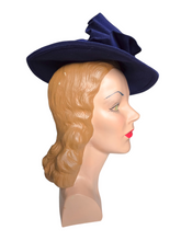 Load image into Gallery viewer, 1940s Bright Colbalt Blue Felt Hat
