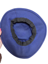 Load image into Gallery viewer, 1940s Bright Colbalt Blue Felt Hat
