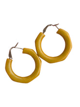 Load image into Gallery viewer, 1940s Chartreuse Green/Yellow Marbled Bakelite Hoop Earrings
