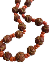 Load image into Gallery viewer, 1940s Brown and Brick Red Galalith Necklace
