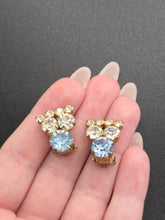 Load image into Gallery viewer, 1950s Pretty Glass Earrings
