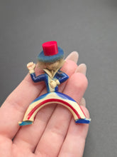 Load image into Gallery viewer, 1940s World War Two RARE Uncle Sam Brooch
