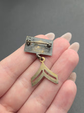 Load image into Gallery viewer, 1940s World War Two US Rank Brooch
