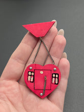 Load image into Gallery viewer, 1940s Pink Wood Heart and Door Photo Brooch
