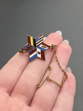 Load image into Gallery viewer, 1940s World War Two Allied Flags Star Brooch
