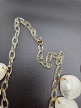 Load image into Gallery viewer, 1940s Rare World War Two Shell USAAF Hand Painted Necklace and Bracelet Set
